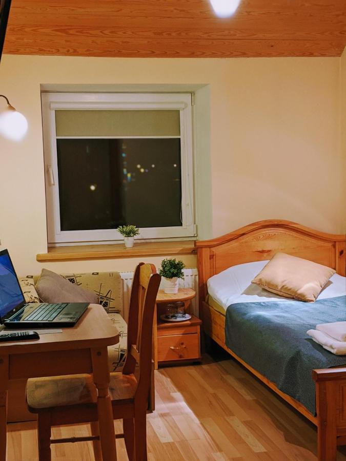Guest House Kamara ปาเนเวชิส ภายนอก รูปภาพ